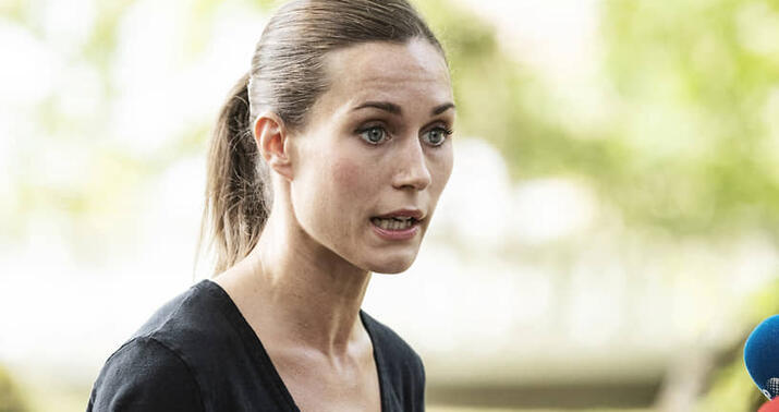 Videosu gündəm olan baş nazir göz yaşını saxlaya bilmədi –