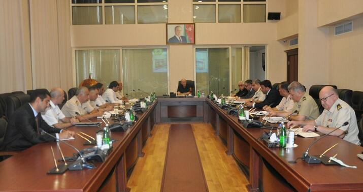 Kəmaləddin Heydərov müşavirə keçirdi