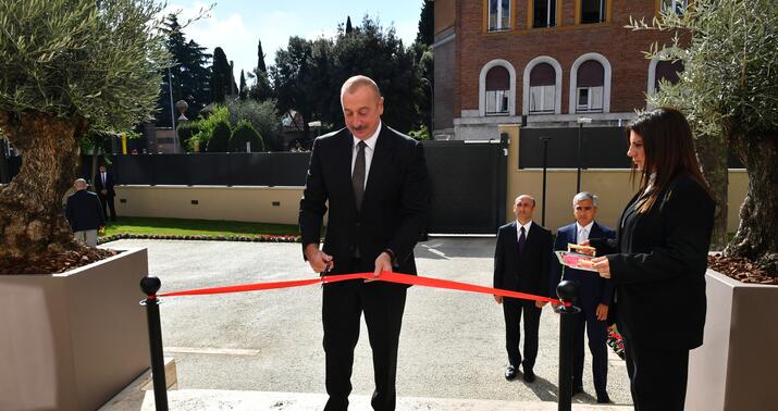 İlham Əliyev Romada açılışda iştirak etdi -