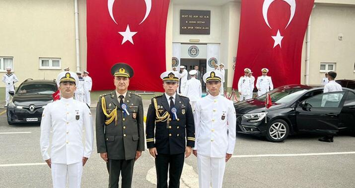 Təhsilini başa vuran hərbçilərimizə diplomlar təqdim edildi