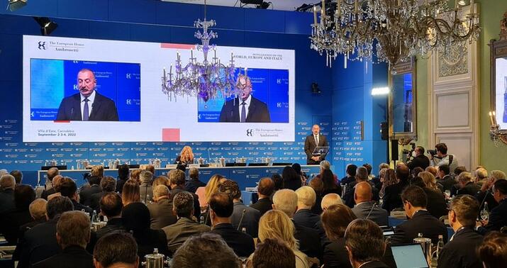 İlham Əliyev İtaliyada forumda çıxış etdi -