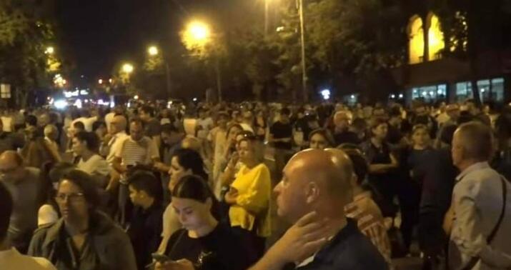 İrəvanda Paşinyan əleyhinə mitinq başladı