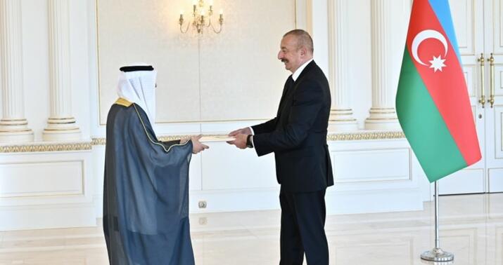 İlham Əliyev Küveytin yeni səfirinin etimadnaməsini qəbul etdi -
