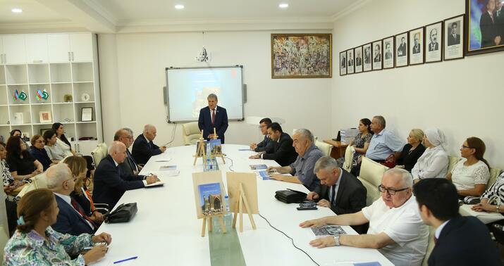 Ədəbiyyat İnstitutu türk dünyasının nadir əsərini təqdim etdi