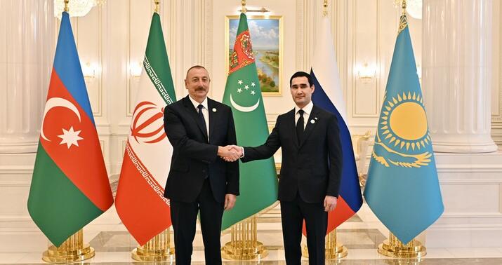 Azərbaycan Prezidenti türkmənistanlı həmkarını təbrik etdi