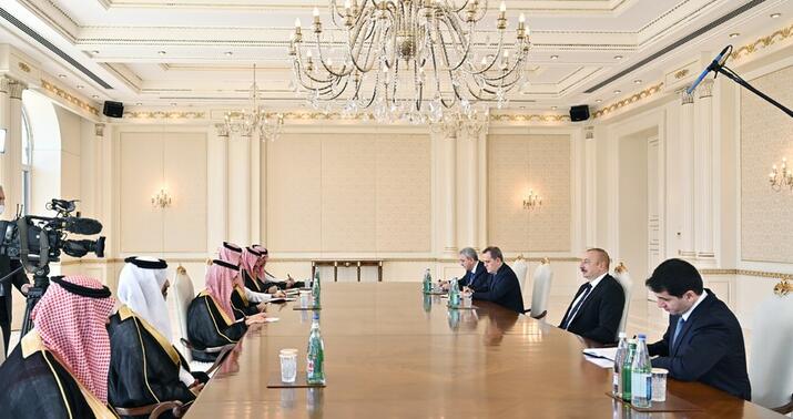 İlham Əliyev Feysal bin Fərhan Al Səudu qəbul etdi -