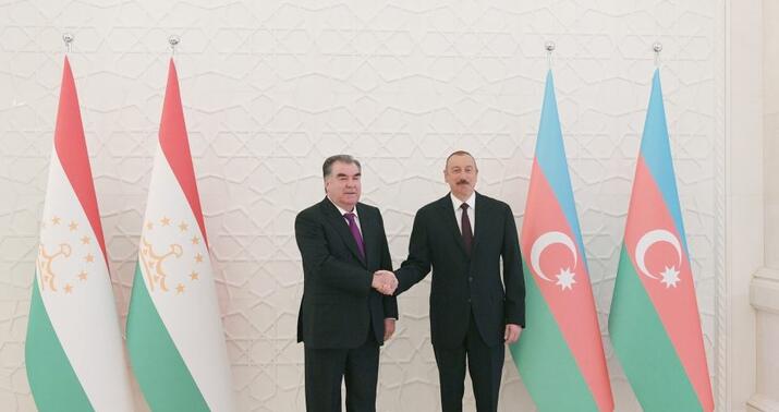 İlham Əliyev tacikistanlı həmkarına zəng etdi