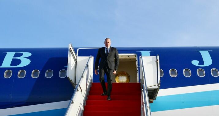 Prezident Qazaxıstana səfərə getdi