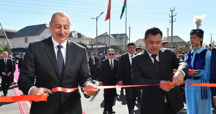 İlham Əliyev Nizami Gəncəvi adına məktəbin açılışında iştirak etdi -