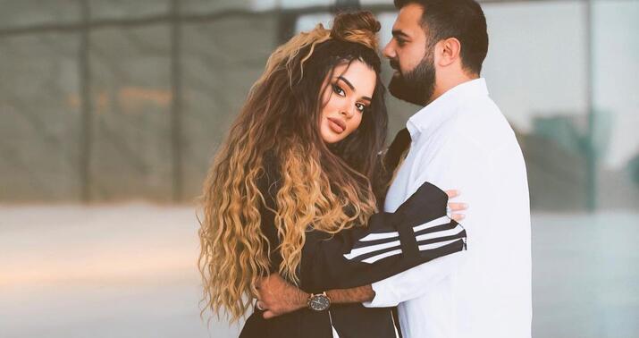 Mina boşanmasından danışdı: