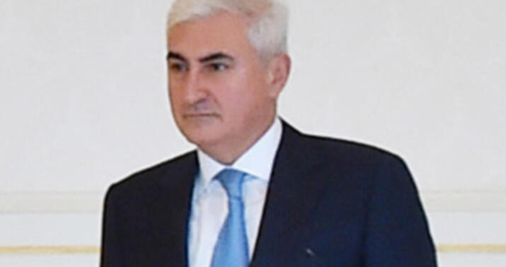 Elçin Bağırov vəzifəsindən azad edildi