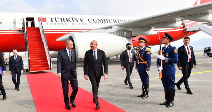 Ərdoğan İlham Əliyevlə Zəngilanda