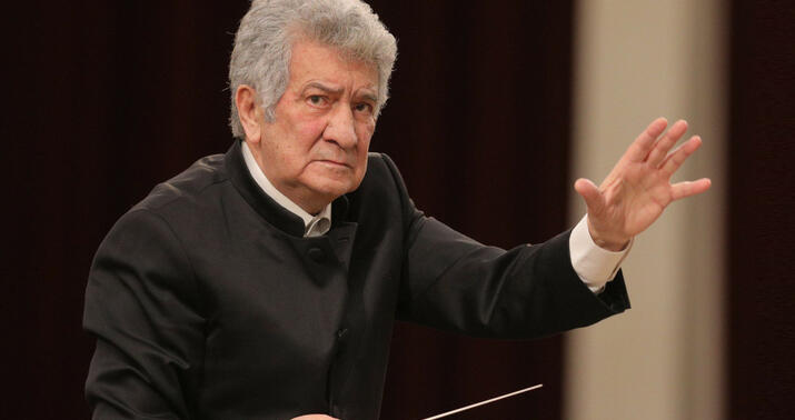 Rauf Abdullayev “Əmək” ordeni ilə təltif edildi