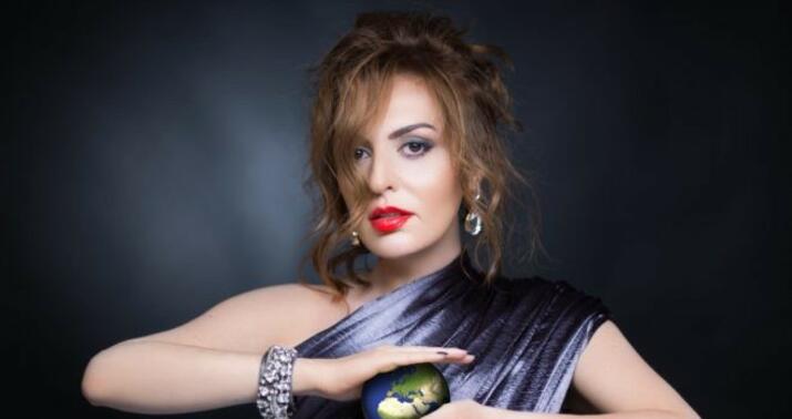 Sevda Ələkbərzadə Ramiz Rövşənin şeirini səsləndirdi -