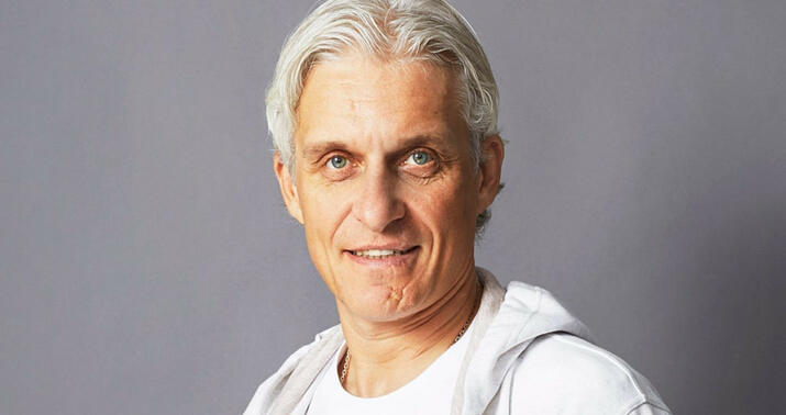 Məşhur milyarder Rusiya vətəndaşlığından imtina etdi