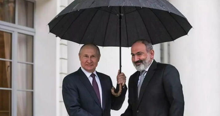 Putin Paşinyanla telefonla danışdı