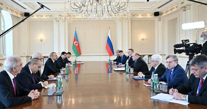 İlham Əliyevin Mixail Mişustin ilə geniş tərkibdə görüşü oldu -