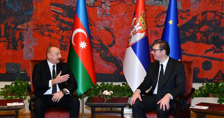 Prezidentlər mətbuata bəyanatlarla çıxış etdi -