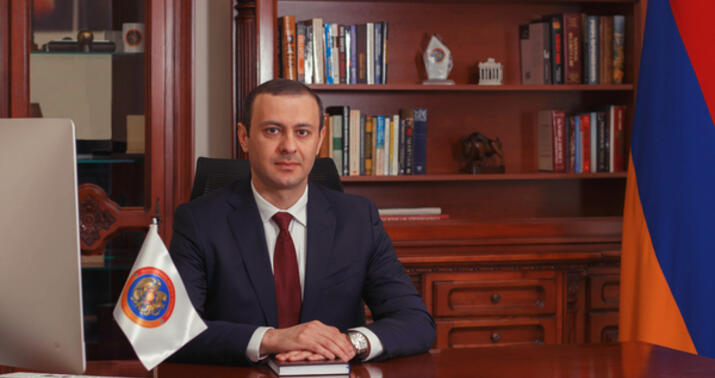 Armen Qriqoryan Vaşinqtona gedir