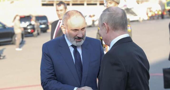 Putin Paşinyanı niyə öz avtomobilinə mindirdi? –