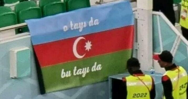 İran-ABŞ matçında Azərbaycan bayrağı -