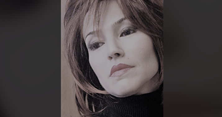 Adım qandır, torpağa nişanlıyam –