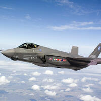 KİV: İsrail İranda F-35 təyyarəsinin düşdüyü əraziyə hücumları dayandırıb