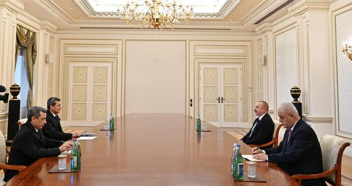 İlham Əliyev Rəşid Meredovu qəbul etdi