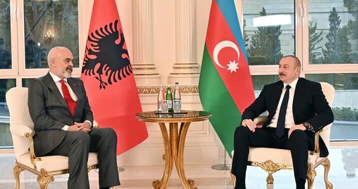 İlham Əliyev Edi Rama ilə təkbətək və geniş tərkibdə görüşdü -
