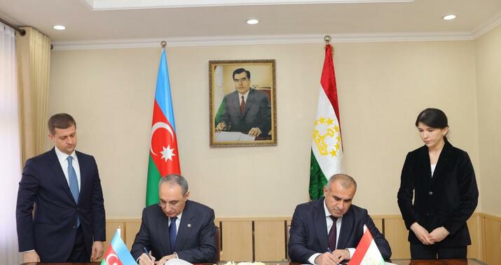 Baş prokuror Tacikistana getdi -