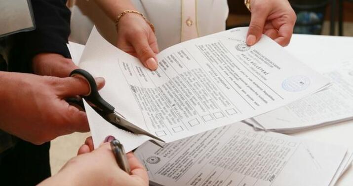 “Siyasi partiyalar haqqında" yeni qanunda nələr var? -