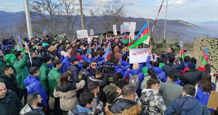 Qarabağ ermənilərinə humanitar yüklərin daşınmasına şərait yaradılır -