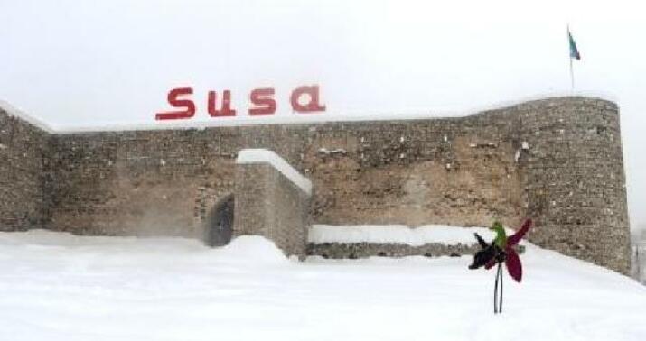 Şuşaya qar yağdı