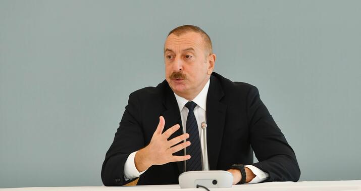 Səndən güclü olan qüvvə qarşısında da geri addım atmamalısan -