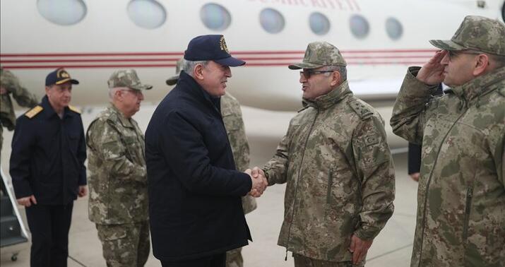 Akar Suriya ilə sərhəddəki bölmələrdə təftişlər apardı