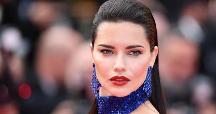 Ana olan Adriana Lima tanınmaz halda... -
