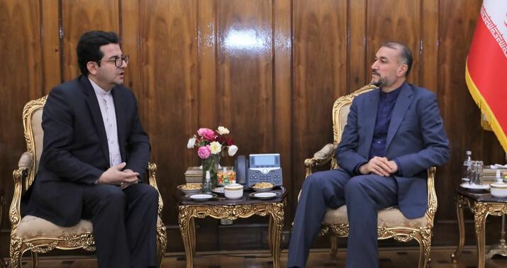 İran səfiri Tehranda -