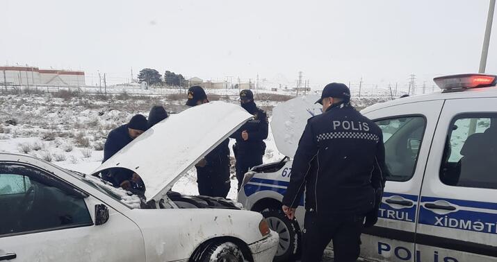 Qarlı havada baş verən qəzaların sayı açıqlandı