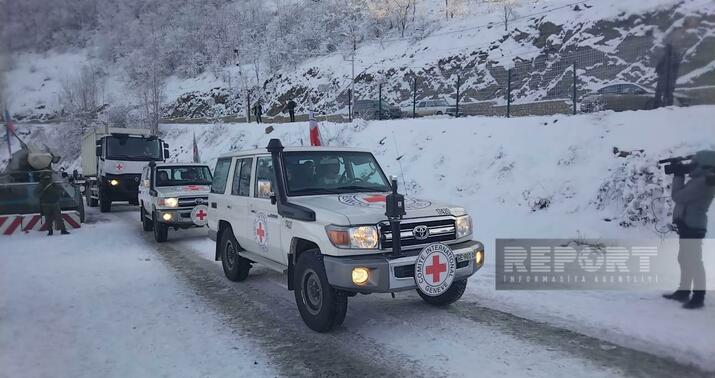 Sülhməramlılara aid avtomobillər növbəti dəfə Laçın yolundan keçdi -