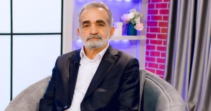 Xalq artisti danışdı:
