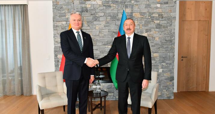 Litva Prezidenti İlham Əliyevi ölkəsinə səfərə dəvət etdi