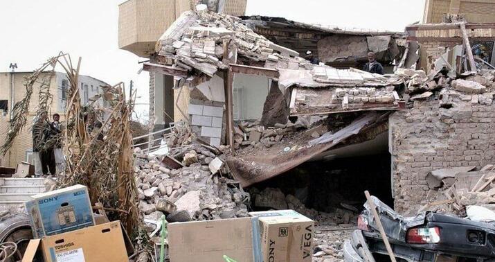 Xoyda şiddətli zəlzələ - 2 ölü, 307 yaralı -