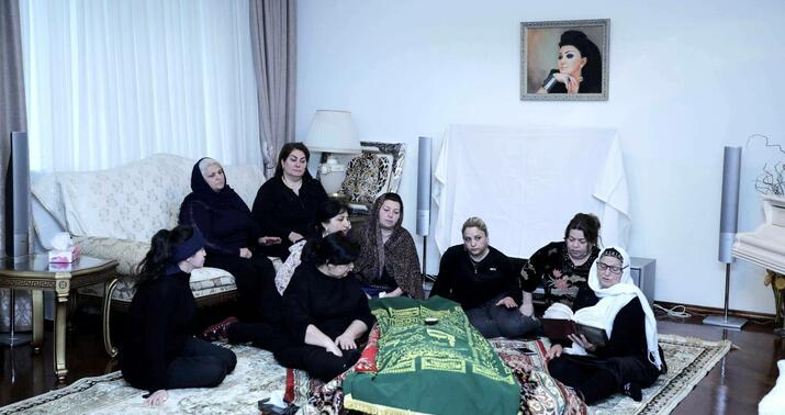 Zeynəb bacısının evindən son mənzilə yola salınacaq