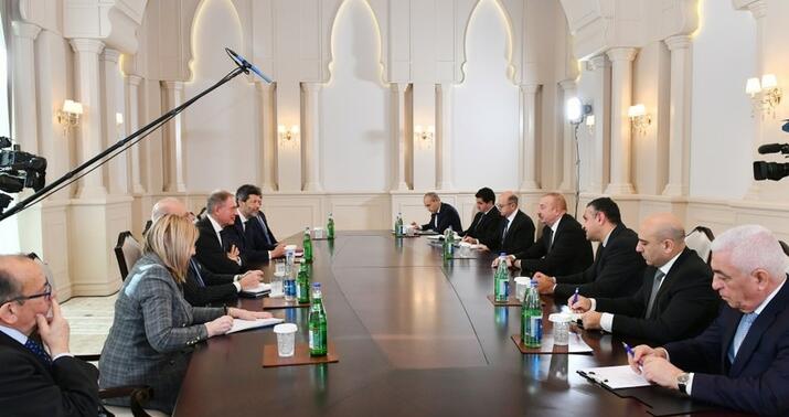 Prezident Adolfo Ursonu qəbul etdi –