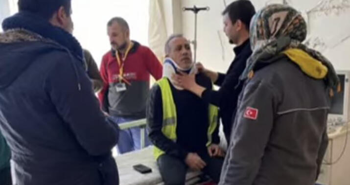 Haluk Levent avtomobil qəzasına düşdü