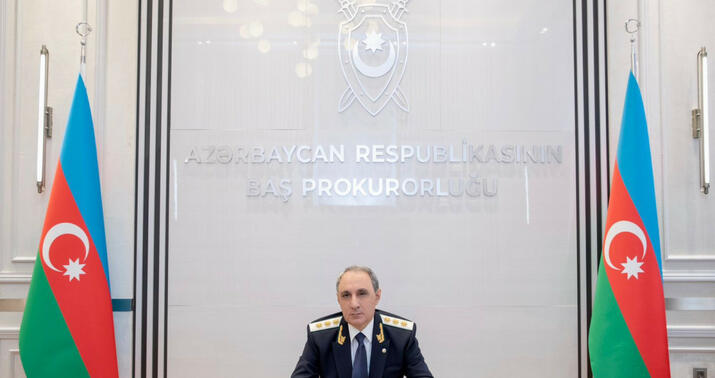 Kamran Əliyev iranlı həmkarı ilə danışdı