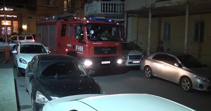 Yanğınsöndürənlər nizamsız parklanmaya görə əraziyə girə bilmədi -