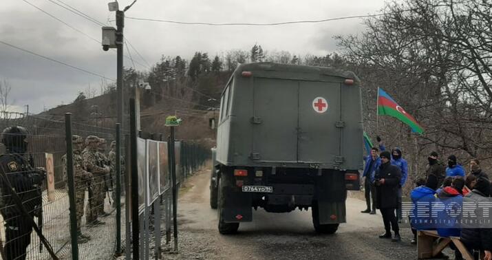 Xankəndi-Laçın yolunda sülhməramlıların tibb avtomobili maneəsiz keçdi -