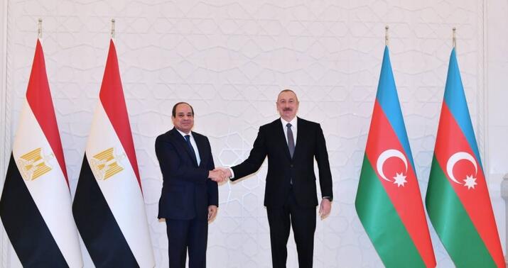 Sisi İlham Əliyevə zəng etdi