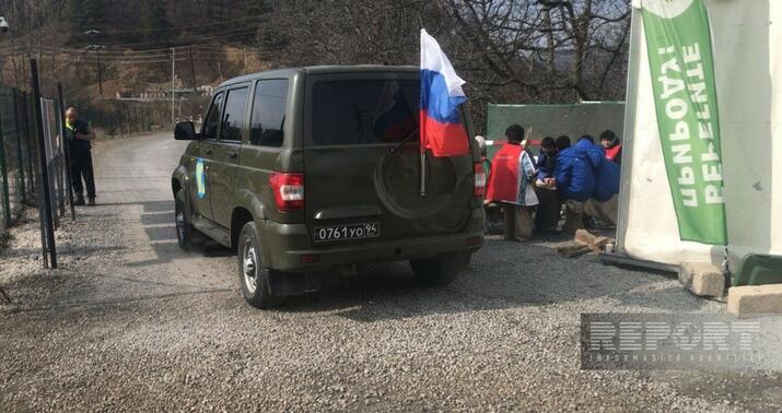 Sülhməramlıların 2 avtomobili Laçın yolundan keçdi
